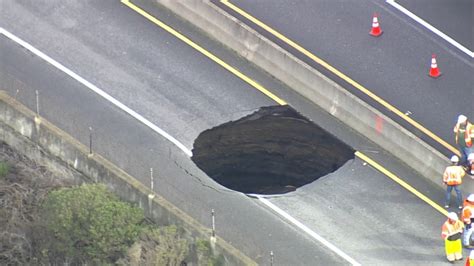 Sinkhole closes both directions of Highway 92 near Half Moon Bay, CHP ...