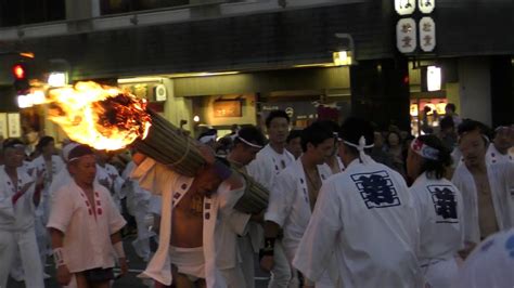 2019祇園祭神輿洗い④大松明南座前 YouTube