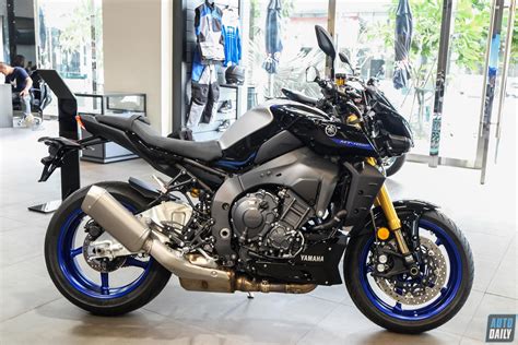 Yamaha Mt Sp C N C Nh Chi C Hyper Naked H Ng U C A Gia Nh Mt