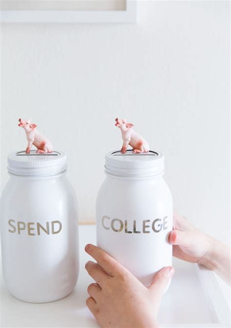 Best 25+ Diy piggy bank ideas on Pinterest | Piggy bank craft, Piggy ...