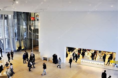 Museum of Contemporary Art of the Louis Vuitton Foundation – Stock ...