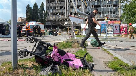 4 Year Old Girl Dies In Russian Strike In Vinnytsia The New York Times