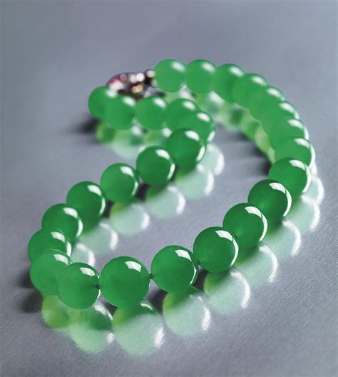 Made Up Of 27 Qing Jadeite Beads The Hutton Mdivani