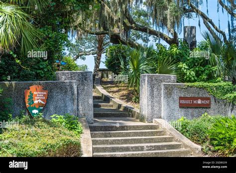 El Monumento A Ribault Columna De Ribault Conmemora El Desembarco De