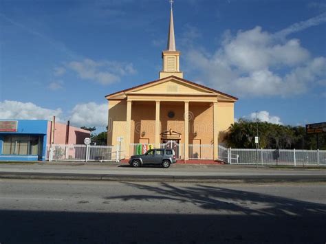 Iglesia Episcopal De Todos Los Santos Miami Fl Usa Editorial Stock