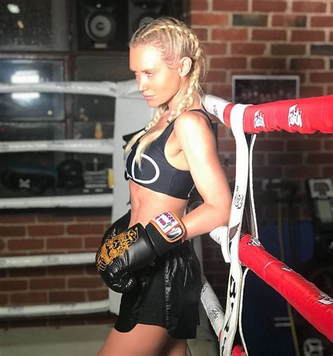 Nicky Whelan Nude Sexy Photos TheFappening