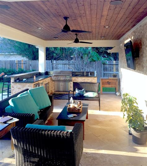 Costa Del Rey Back Porch Pavilion And Outdoor Kitchen Classique Chic