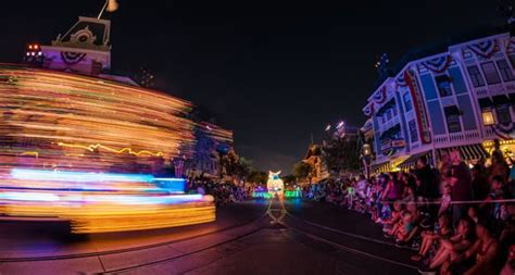 Main Street Electrical Parade at Disneyland - Disney Tourist Blog