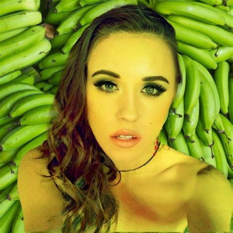 Eva Kissy Cam Model Free Live Sex Show Chat Stripchat