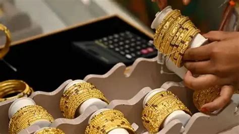 Gold Price Goes Up By Rs2 600 Per Tola In Pakistan