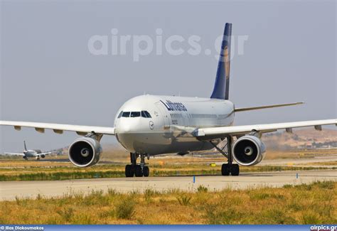 Airpics Net D Aiak Airbus A B Lufthansa Large Size