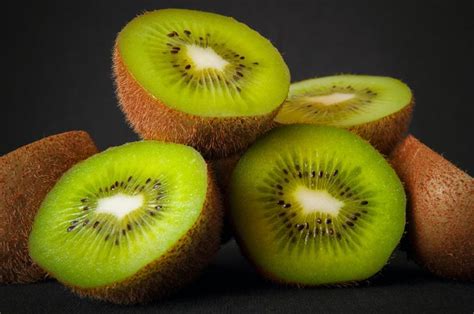 Aman Dimakan Dengan Kulitnya Ini 5 Manfaat Buah Kiwi Untuk Tubuh Bobo