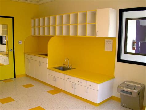 40 best images about Preschool Cubbies on Pinterest | Daycare design ...