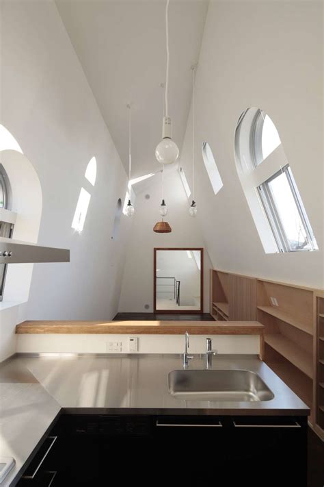 eave  overhangs      ph architecture