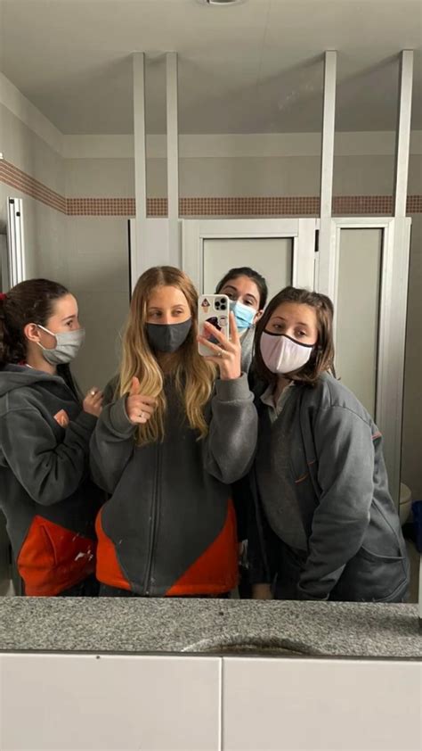 School Pics Mirror Pics Colegio Espejo Amigas