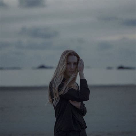 Robyn Sherwell Darkpop Musician Debut Album Singer Musician