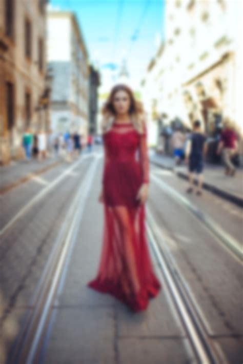 Выпускные платья 2019 года - модные тенденции (11 класс), фото, самые ...