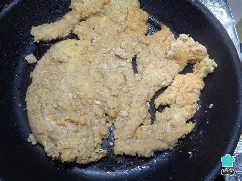 Pechuga de pollo empanizada con avena Fácil