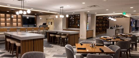 Eatontown Nj Restaurants Doubletree Hotel Tinton Falls Eatontown