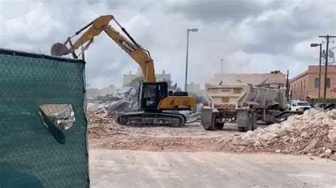 Residents say goodbye to historic building in San Marcos | FOX 7 Austin