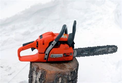 Husqvarna 350 Chainsaw Review And Guide The Forestry Pros