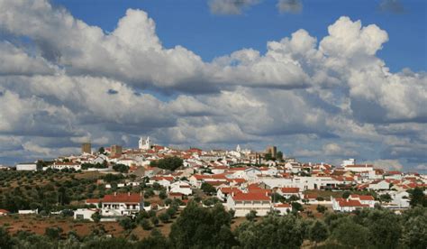 Paços do Concelho Medievais de Avis classificados como Monumento de