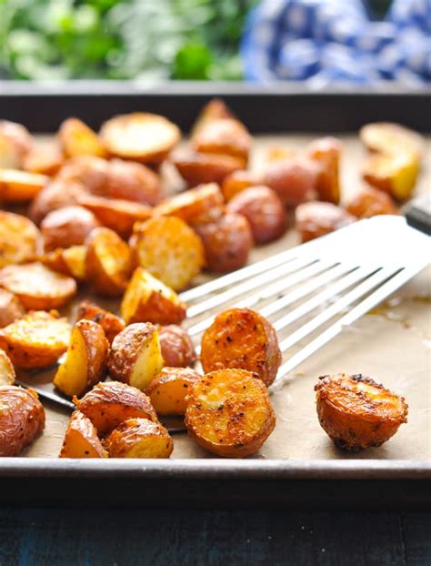 Crispy Seasoned Oven Roasted Potatoes The Seasoned Mom