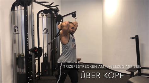 Armtraining Trizepstraining Trizepsstrecken Am Kabelzug Mit Seil