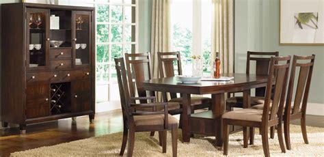 Kitchen and Dining Furniture - Marshall's in Washington, IA