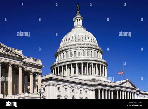 Usa Washington Dc Capitol Building The Buildings Dome With The Statue