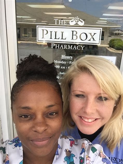 Ross Medical in Huntsville Visits The Pill Box Pharmacy | Ross Campus ...