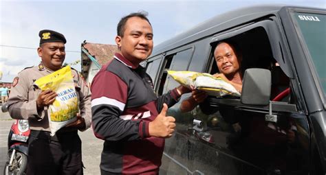 Polres Aceh Barat Salurkan Paket Sembako Untuk Sopir