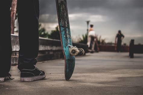 Hd Wallpaper Person Playing Skateboard Skating Skateboarding Skate