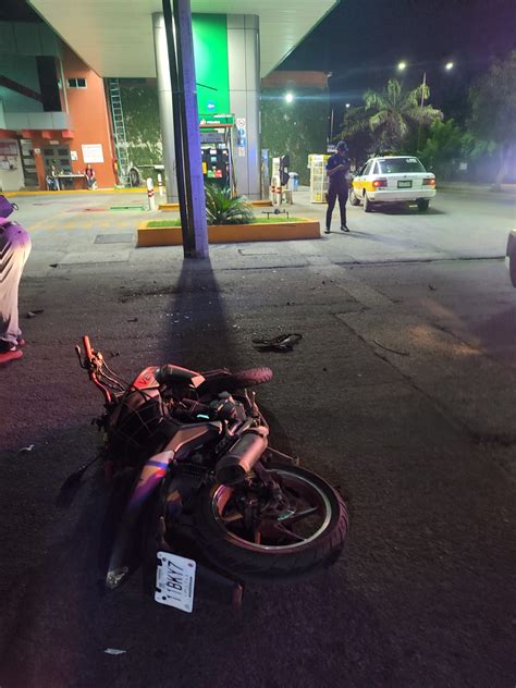 EL ORBE AL MOMENTO Taxista realiza corte de circulación al tratar de