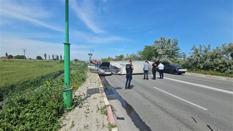 N Vodari Accident Ntre Un Microbuz I O Ma In Soldat Cu Victime