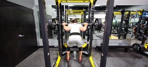 Front Squat vs. Back Squat: What’s the Difference and Which Is Best for ...