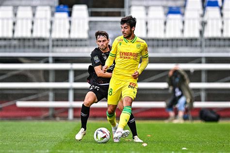 Football Nantes Nantes Mise Pied Pour Fabien Centonze Foot