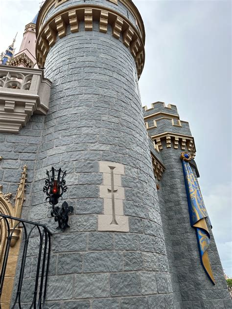 Say Good Bye To Cinderella Castle S Th Anniversary Decorations