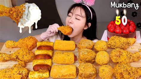 뿌링소스 듬뿍 찍은 뿌링클 시리즈 전메뉴 치킨먹방🍗ft50만 구독자 이벤트 ️후식은 투썸 딸기 초코케이크🍰