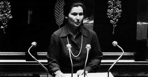 France Il Y A Plus De 40 Ans Le Rude Combat De Simone Veil En Faveur