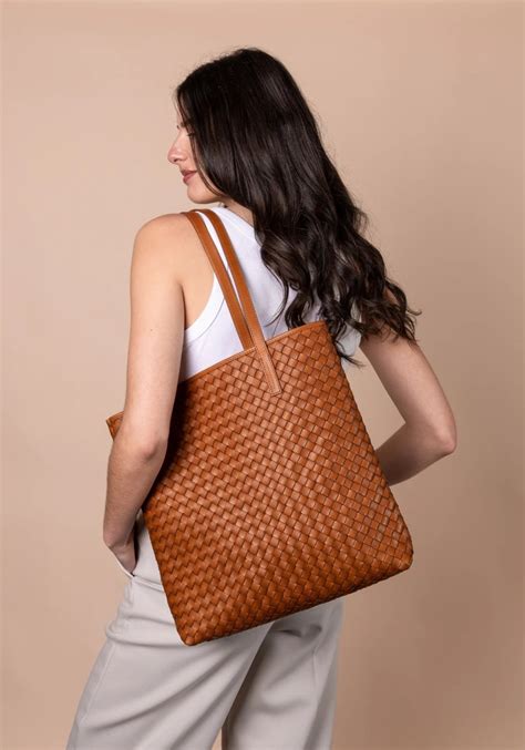 Leder Shopper Georgia Woven Classic Leather Cognac Rrrevolve