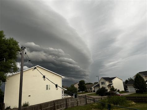 Beautiful shelf cloud! : CLOUDS