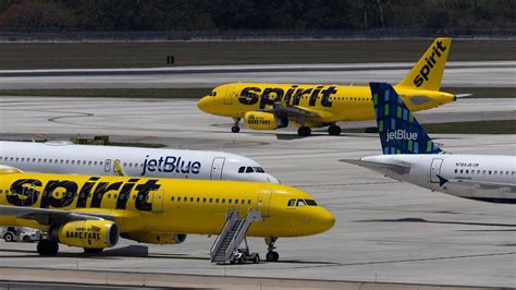 Fiscalía de EE UU presenta demanda antimonopolio contra JetBlue por la