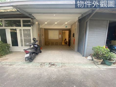 台南市新化區中正路透天厝新化區 老街旁整新精品孝親車墅 房屋出售 樂屋網