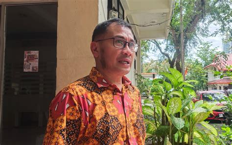 Dekan Fisip Unsrat Paparkan Proses Dan Rencana Kedepan Acta Diurna