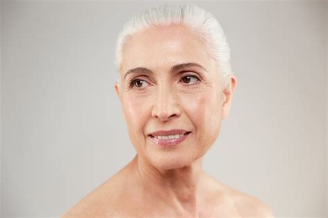 Free Photo Beauty Portrait Of An Attractive Naked Elderly Woman