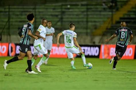 Atua Es Do Am Rica Mg Time Castigado Gols No Fim E Eliminado