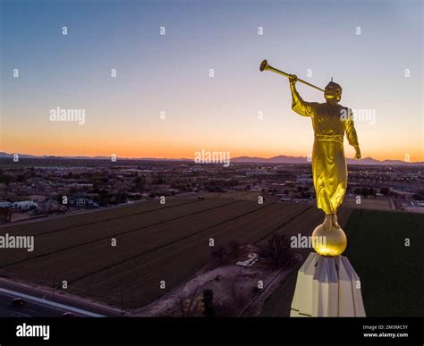 Phoenix lds temple Stock Photo - Alamy