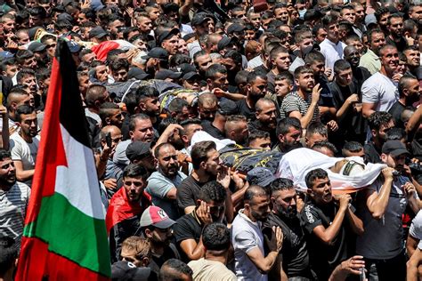 Fatah leaders kicked out of Jenin victims funeral | Al Bawaba