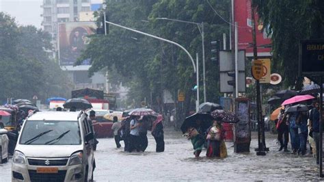 Mumbai Rains Live Updates Heavy Rain Continues 3 Persons Injured In